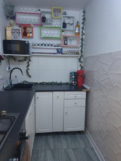 Apartament decomandat în Drumul Taberei