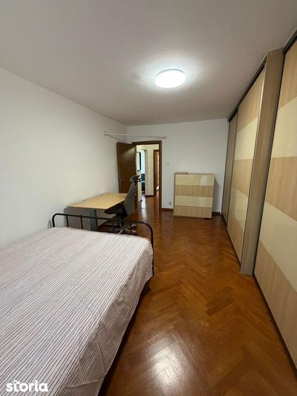 Apartament cu 3 camere decomandat, mobilat în Dristor