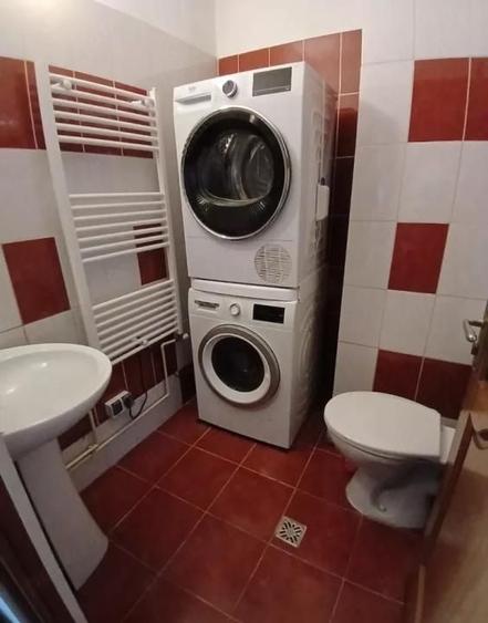 Apartament cu 4 camere semidecomandat, mobilat în Gheorgheni
