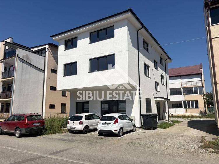 Apartament cu 3 camere decomandat în Șelimbăr
