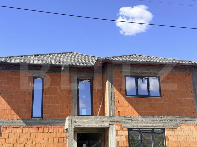 Casă individuală cu 3 camere cu Canalizare în Malu Mare