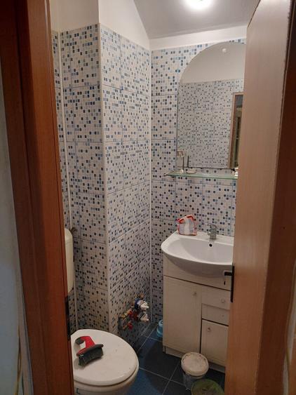 Apartament cu 3 camere decomandat în Sebastian