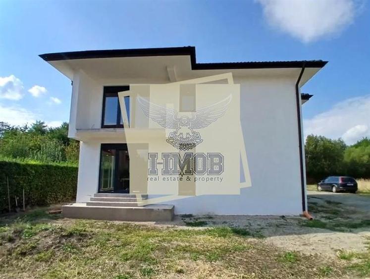 Casă individuală cu 5 camere cu Teren 275 Mp în Șelimbăr