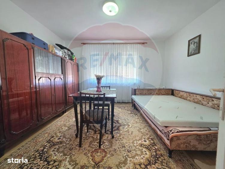 Casă cu 3 camere cu Teren 367 Mp în Central