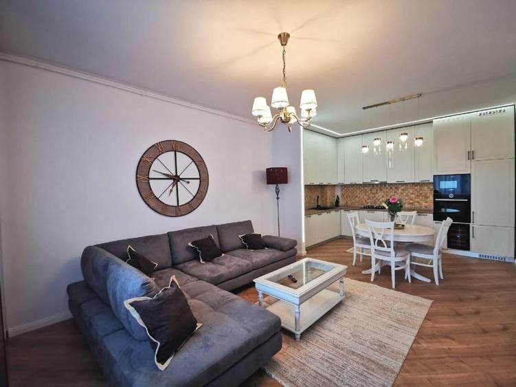 Apartament cu 2 camere decomandat, mobilat în Pipera