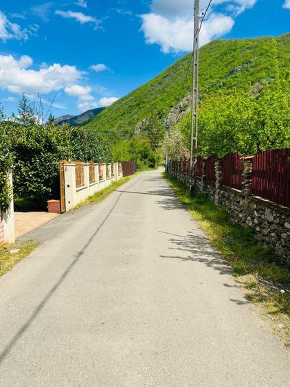 Casă individuală cu 4 camere cu Canalizare în Exterior Vest