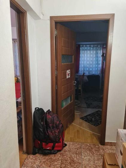 Apartament cu 3 camere decomandat în Sebastian