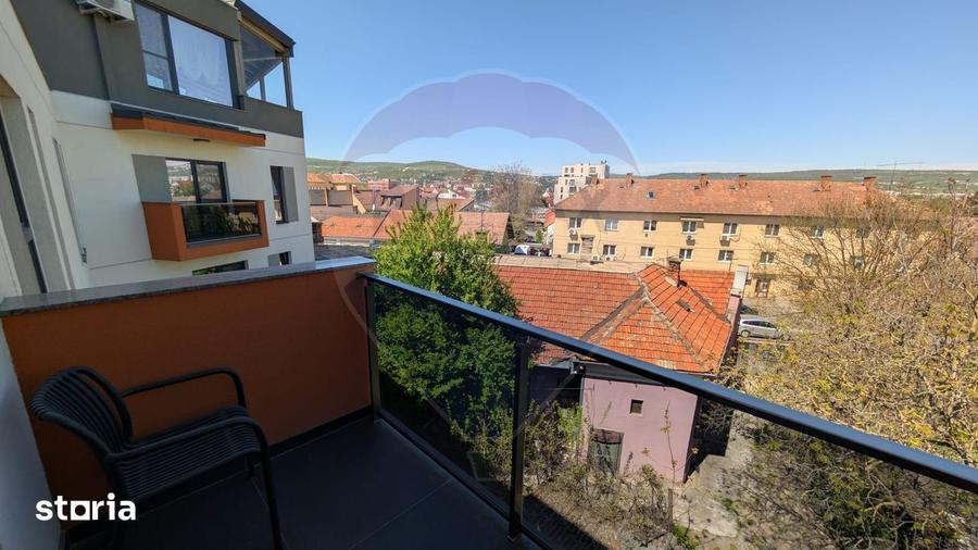 Apartament cu 3 camere, mobilat în Mărăști