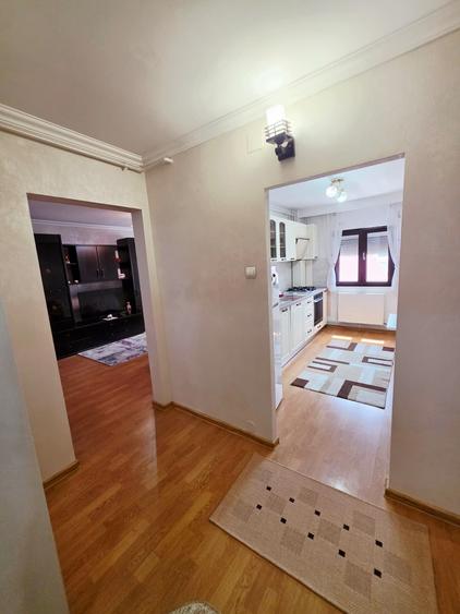 Apartament cu 2 camere decomandat în 9 Mai