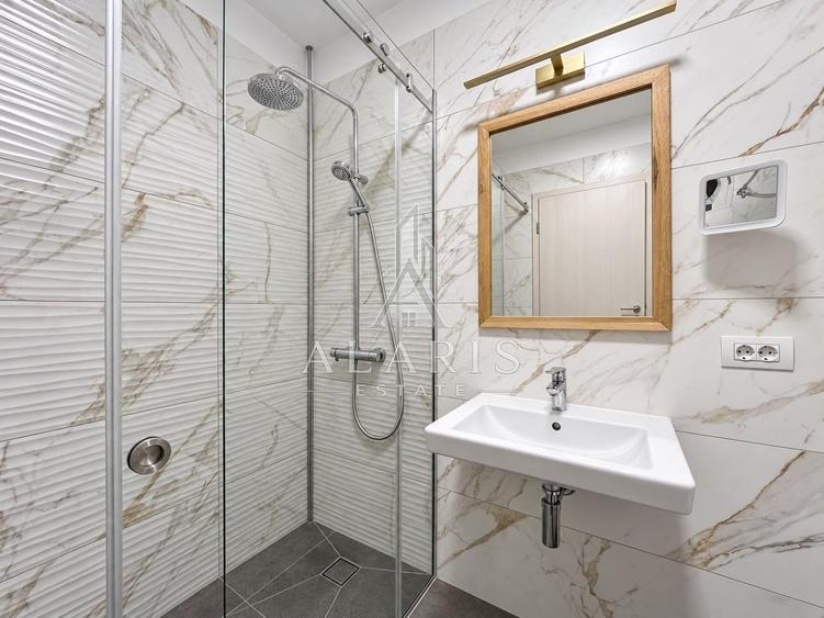 Apartament cu 3 camere semidecomandat, mobilat în Take Ionescu