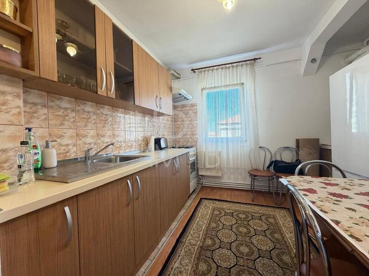 Apartament cu 2 camere decomandat, mobilat în Calea Dumbrăvii
