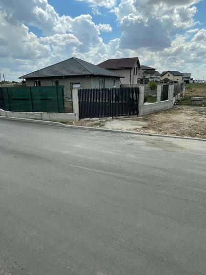 Casă cu Teren 467 Mp în Agigea
