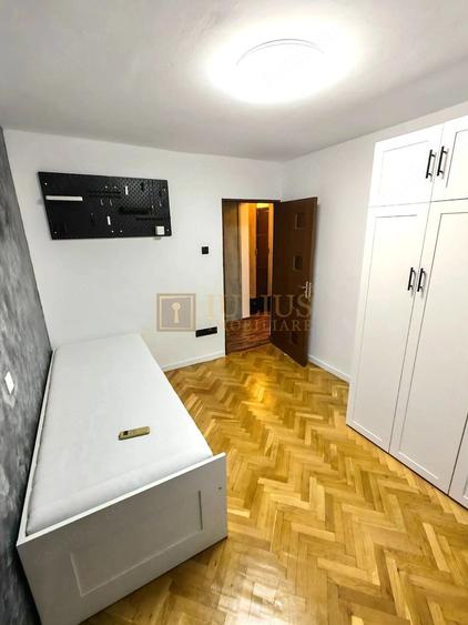 Apartament cu 3 camere decomandat în Lunei