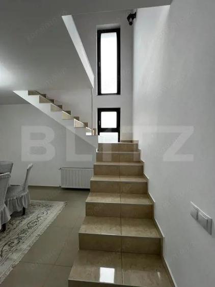 Casă cu Teren 470 Mp în Teiu