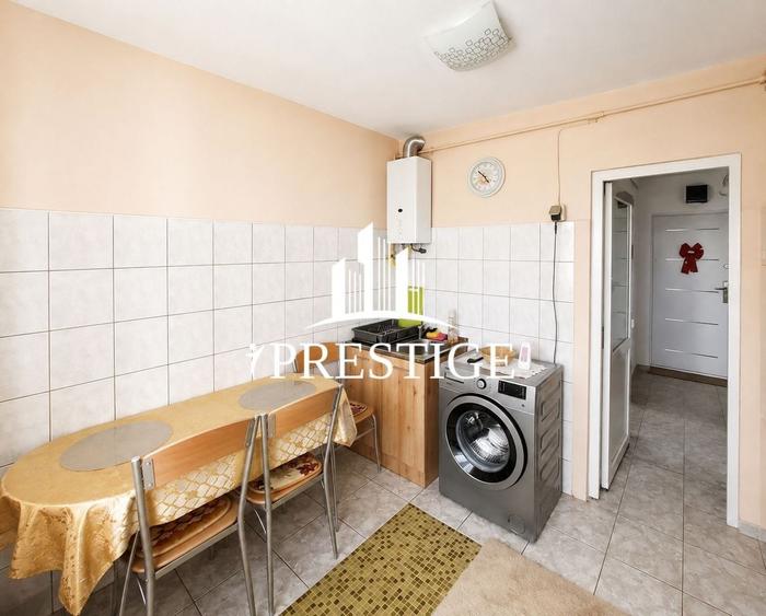 Garsonieră decomandată, mobilată în Central