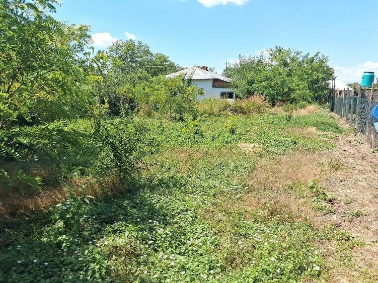 Casă cu 6 camere cu Teren 1150 Mp în Vintileanca