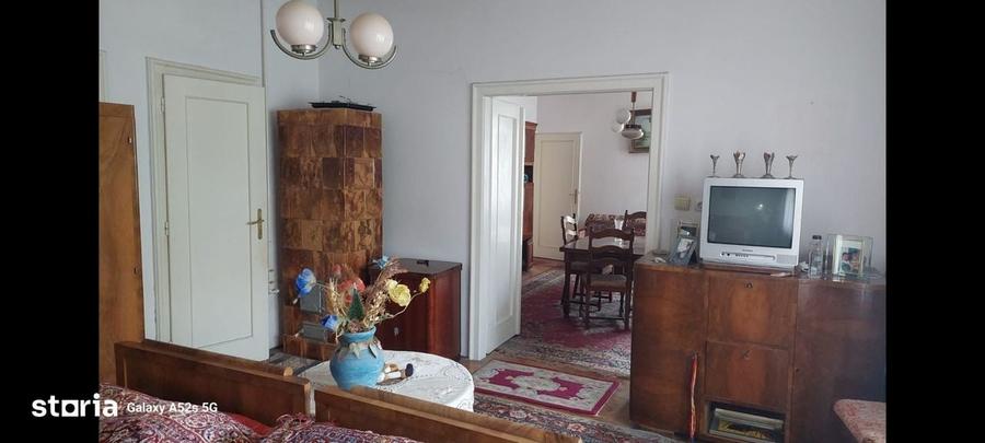 Casă cu 3 camere în Odobescu