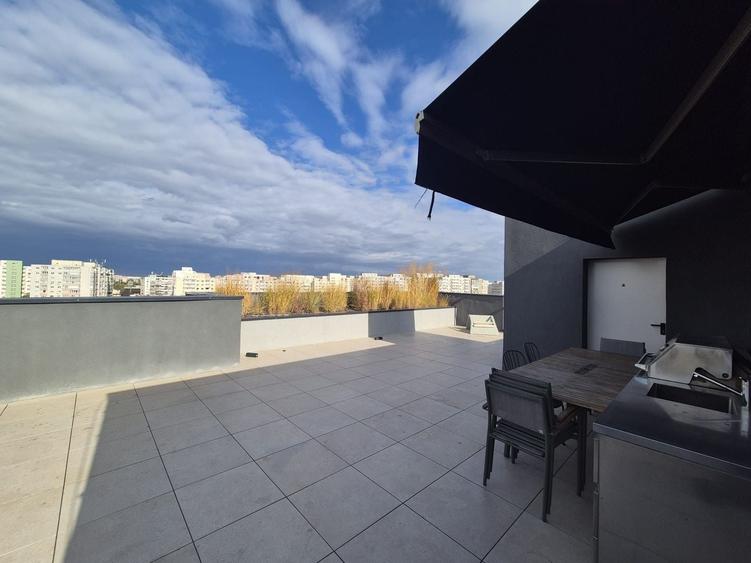 Penthouse cu 3 camere decomandat în Dacia