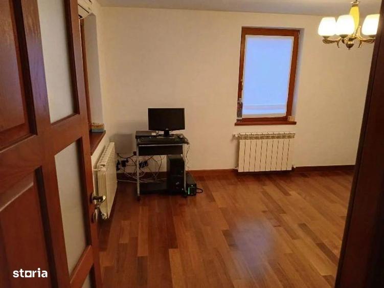 Casă cu 5 camere cu Canalizare în Giurgiului
