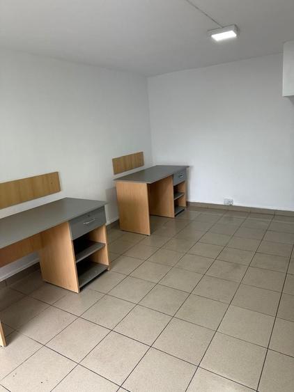 Spațiu comercial, de 30 mp, în Între Lacuri