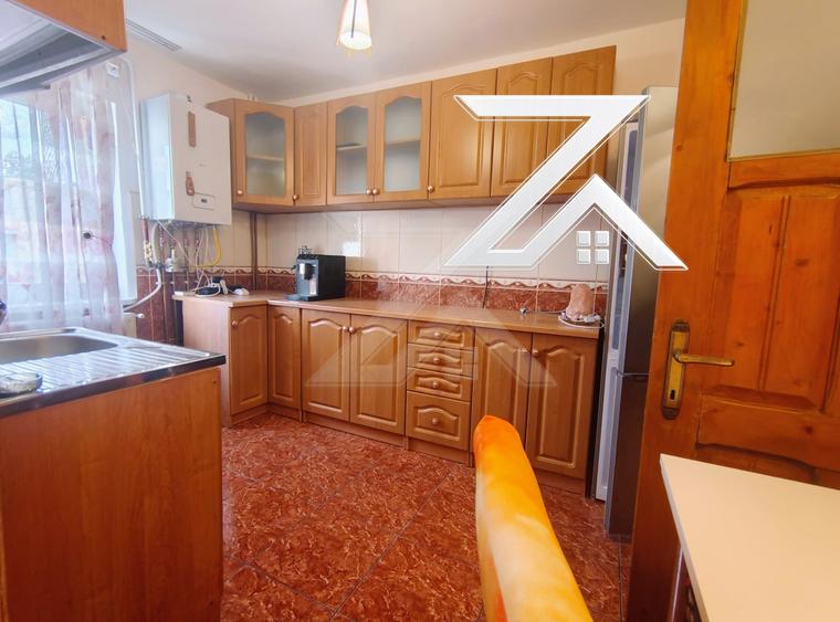Apartament cu 3 camere decomandat, mobilat în Brestei