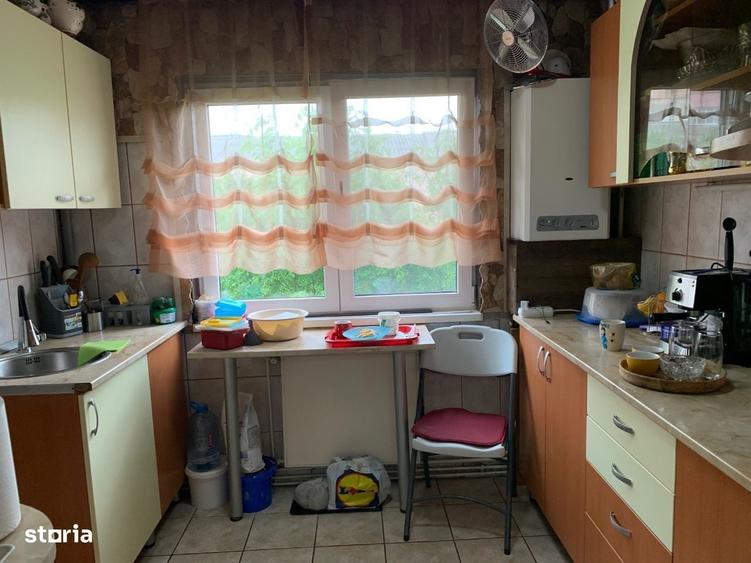 Apartament cu 3 camere în Micro 16