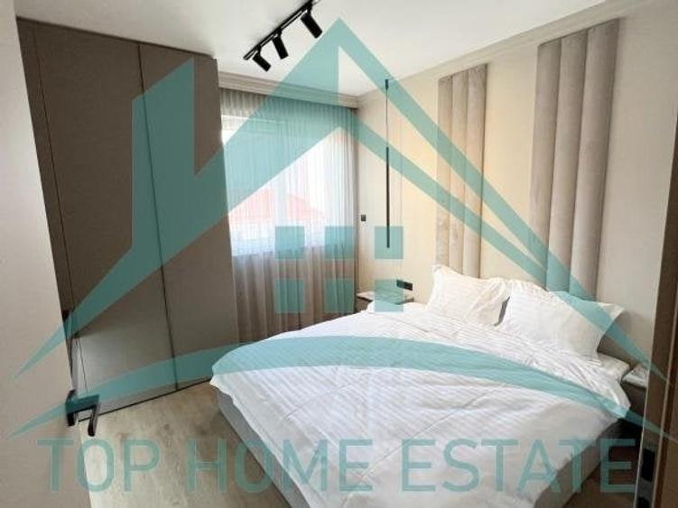 Apartament cu 2 camere decomandat, mobilat în Central