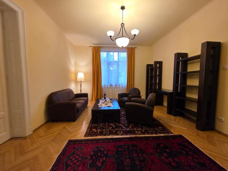 Apartament cu 4 camere în Dorobanți