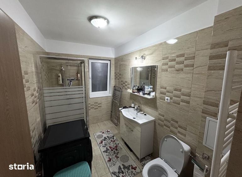 Apartament cu 3 camere în Florești