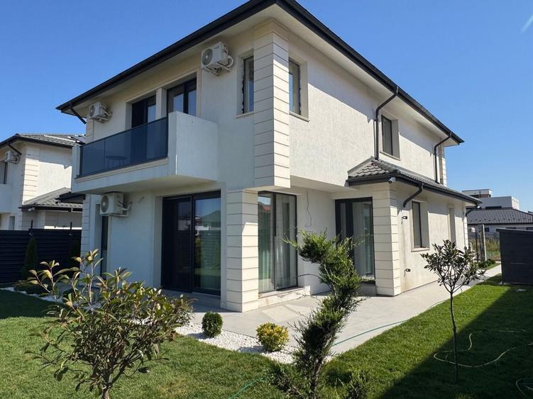 Casă individuală cu 5 camere cu Canalizare în Tunari