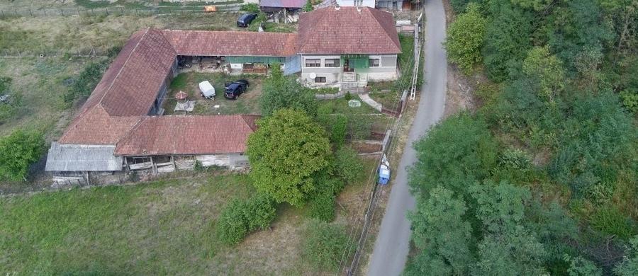 Casă cu 4 camere în Ionești