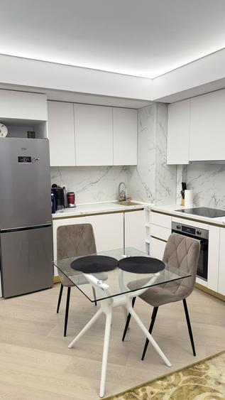 Apartament cu 2 camere semidecomandat, mobilat în Pipera