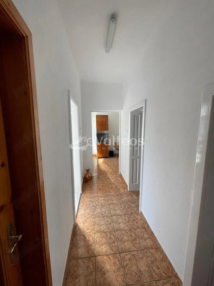 Casă cu 3 camere cu Teren 347 Mp în Central