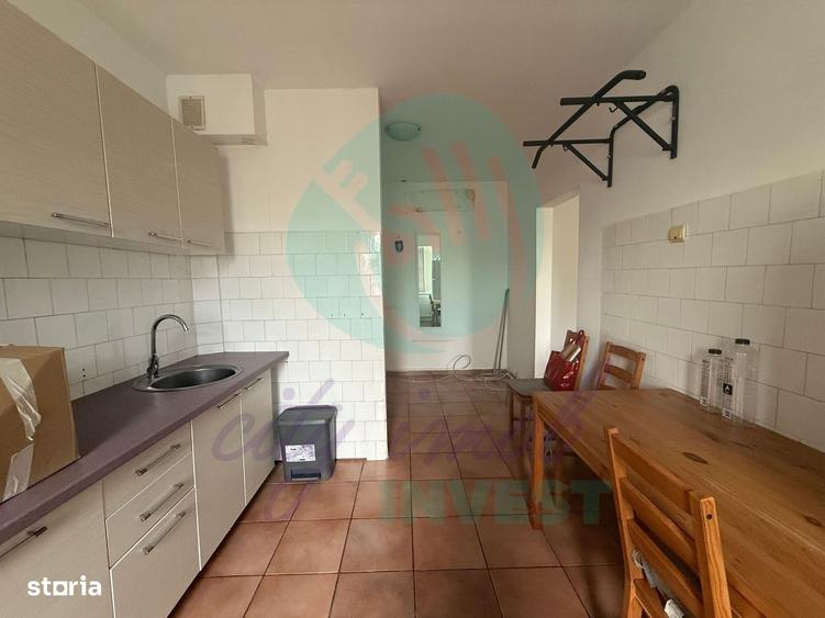Apartament cu 2 camere decomandat în Basarabia