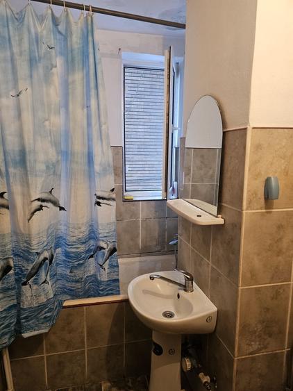 Apartament cu 2 camere decomandat în Petros