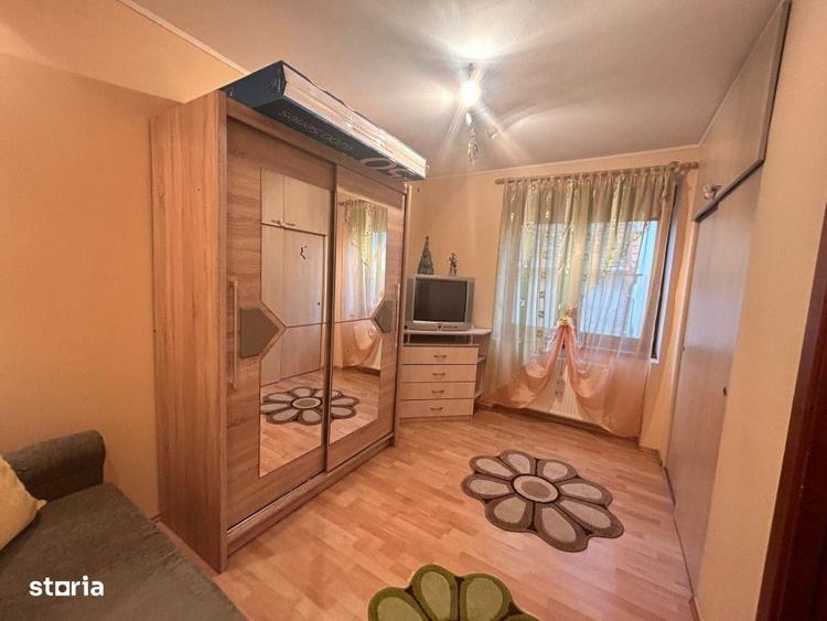 Apartament cu 4 camere, mobilat în Central