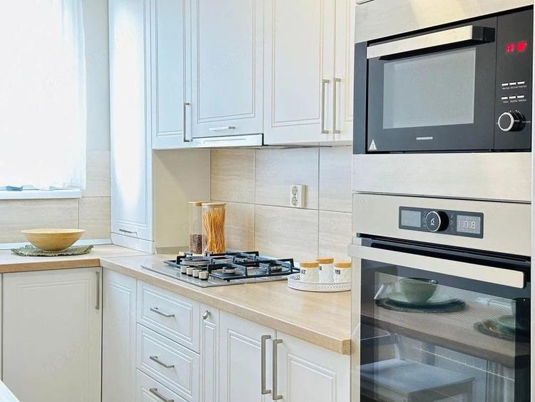 Apartament cu 2 camere decomandat în Lipovei