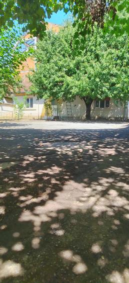 Casă cu 3 camere în Central