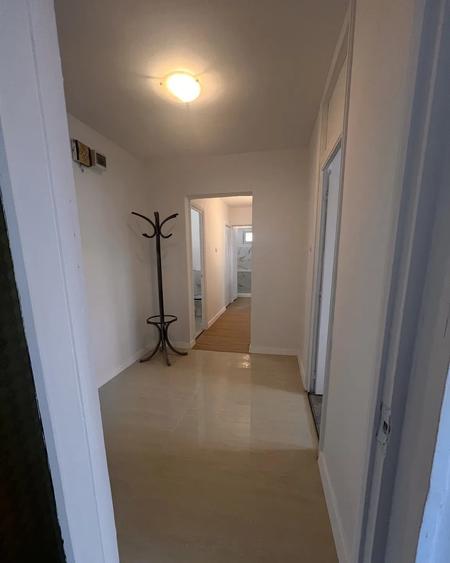 Apartament cu 3 camere decomandat în Dristor