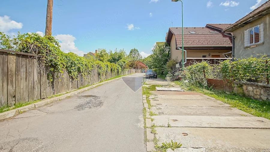 Casă cu 4 camere cu Teren 104 Mp în Centrul Civic