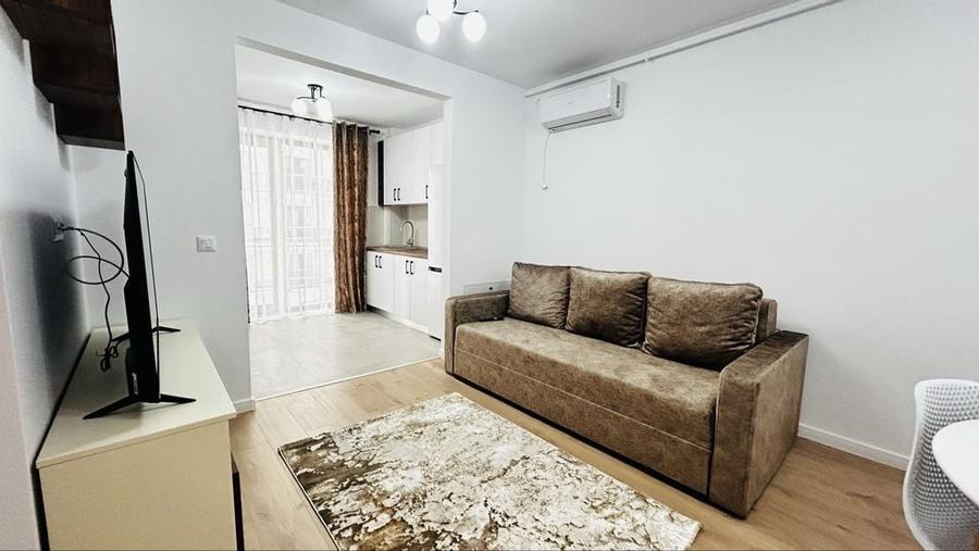 2 camere Titan Hils Titanium-Nicolae Teclu - 2
