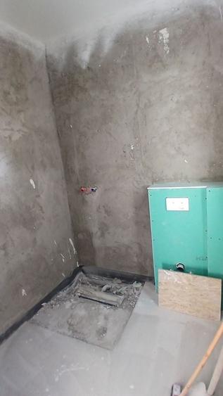 Casă individuală cu 4 camere cu Canalizare în Ștrand