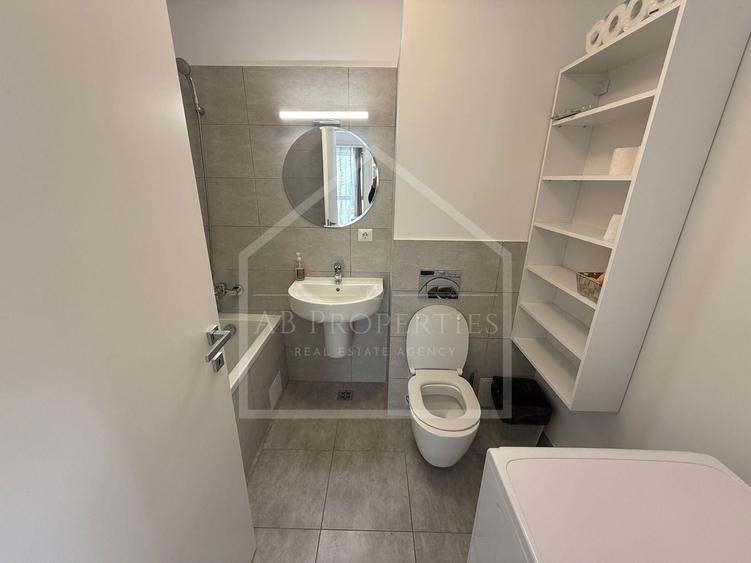 Apartament cu 2 camere semidecomandat, mobilat în Sisești