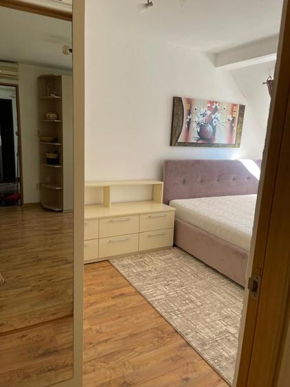 Apartament cu 2 camere decomandat, mobilat în Girocului