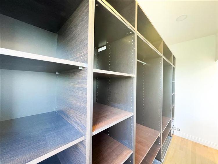 Apartament cu 4 camere decomandat, mobilat în Herăstrău