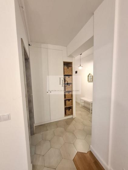 Apartament cu 2 camere semidecomandat, mobilat în Borhanci