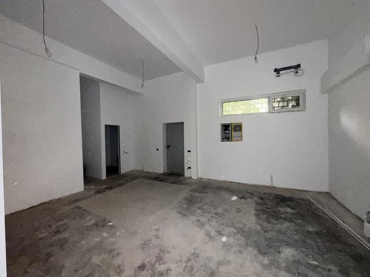 Spațiu comercial, de 87.180000305176 mp, în Doamna Ghica