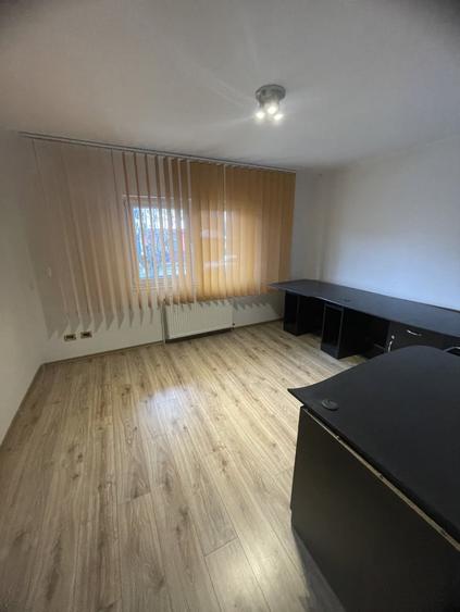 Apartament cu 4 camere în Central
