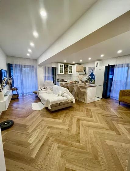 Apartament cu 4 camere decomandat în Iancu Nicolae