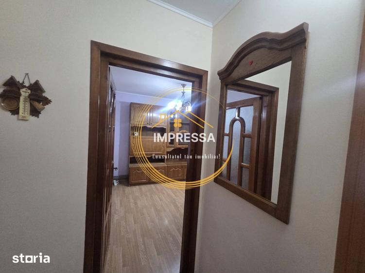 Apartament cu 3 camere decomandat în Burdujeni